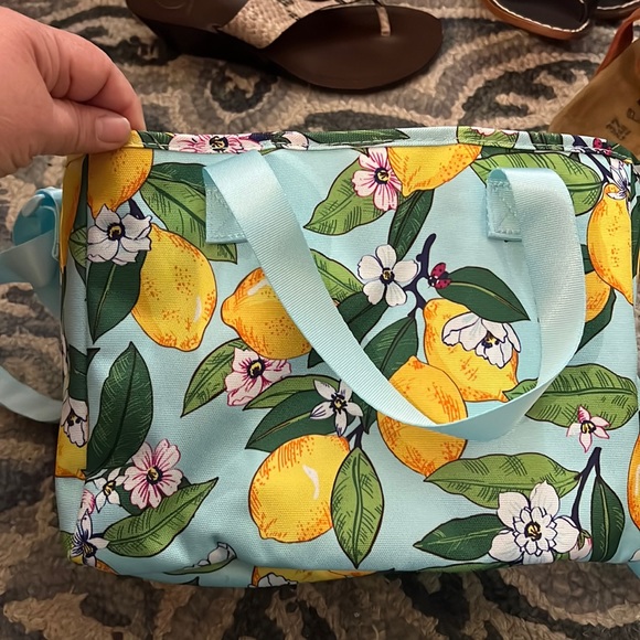Vera Bradley Kitchen Vera Bradley 2 Price Set Essential Carry All